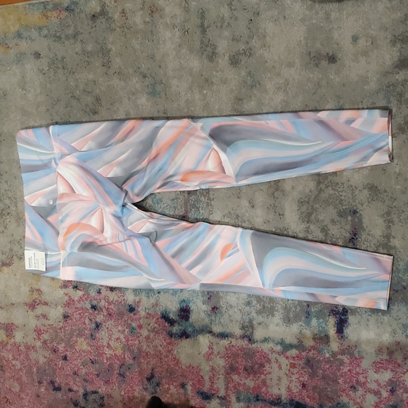 Calia Carrie Underwood Energize Collection Swirl Pattern Leggings Size M - Picture 5 of 10